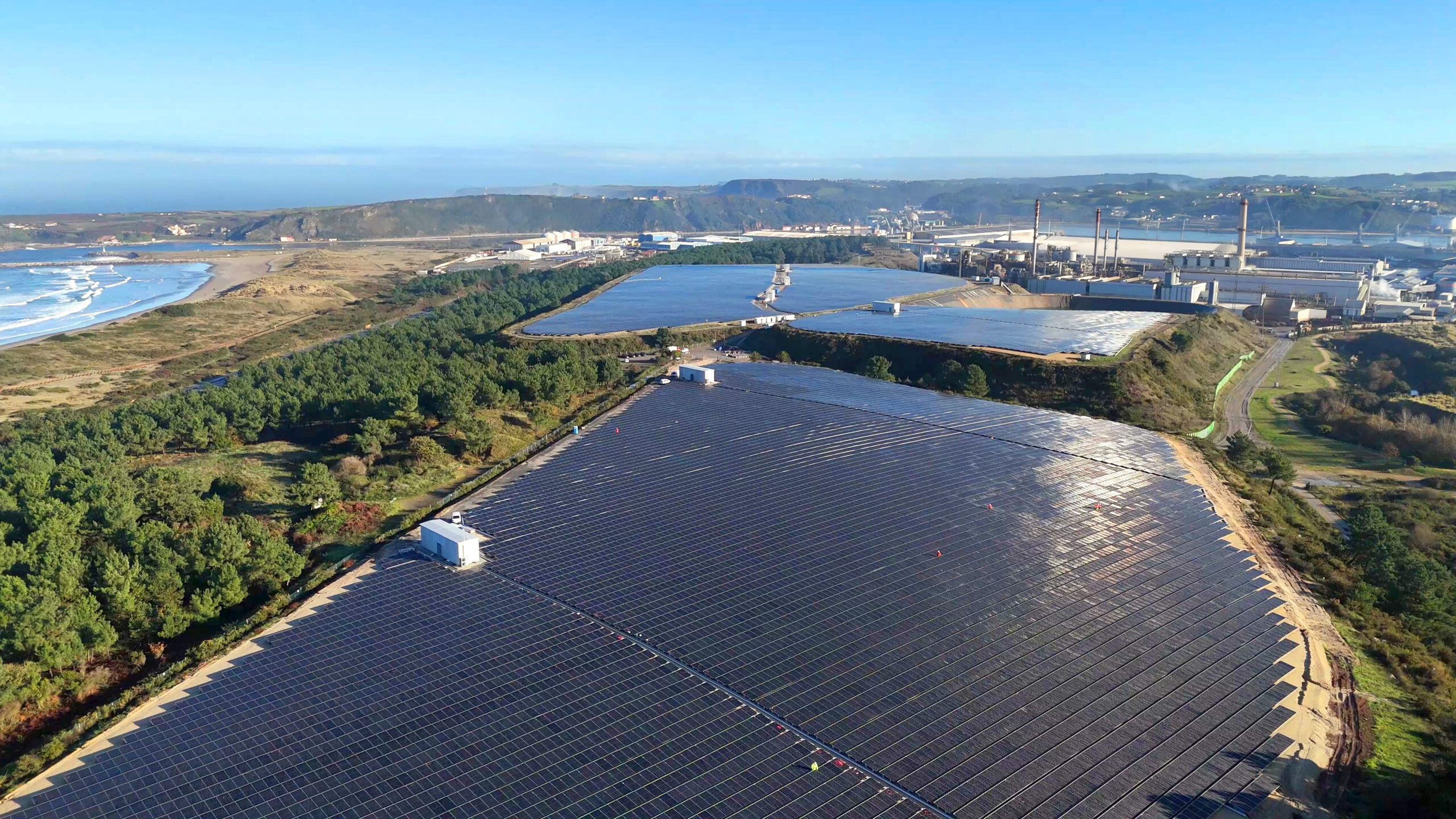 ISE Energía pone en marcha la mayor planta de autoconsumo de España para AZSA